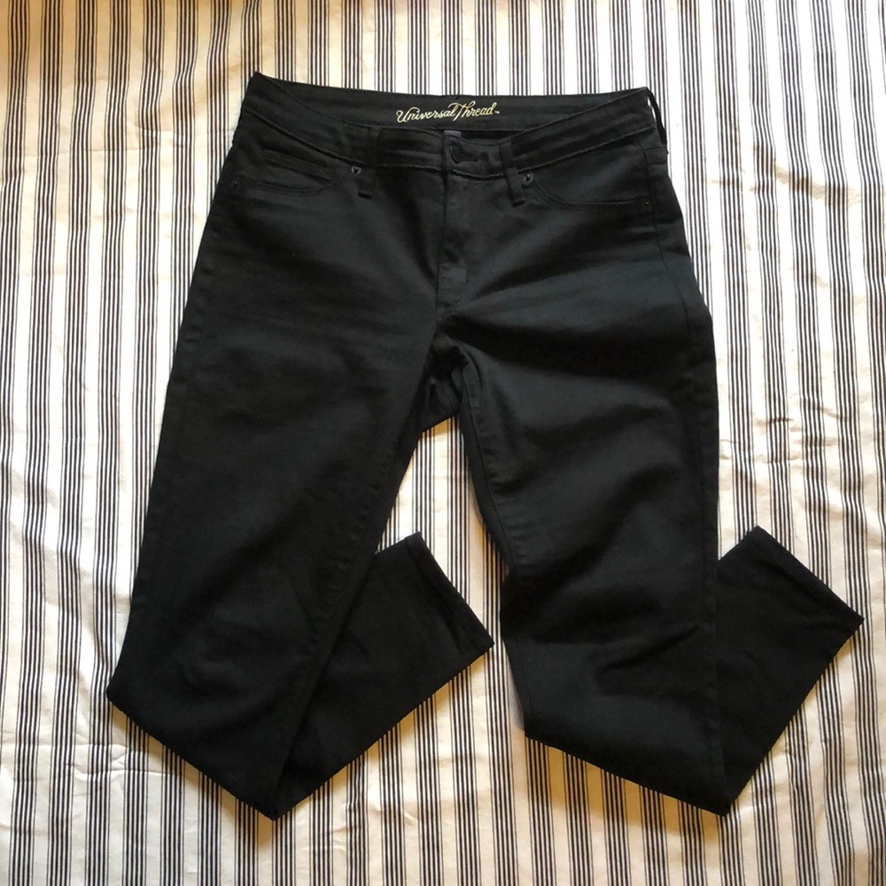 Universal Thread black mid rise jegging